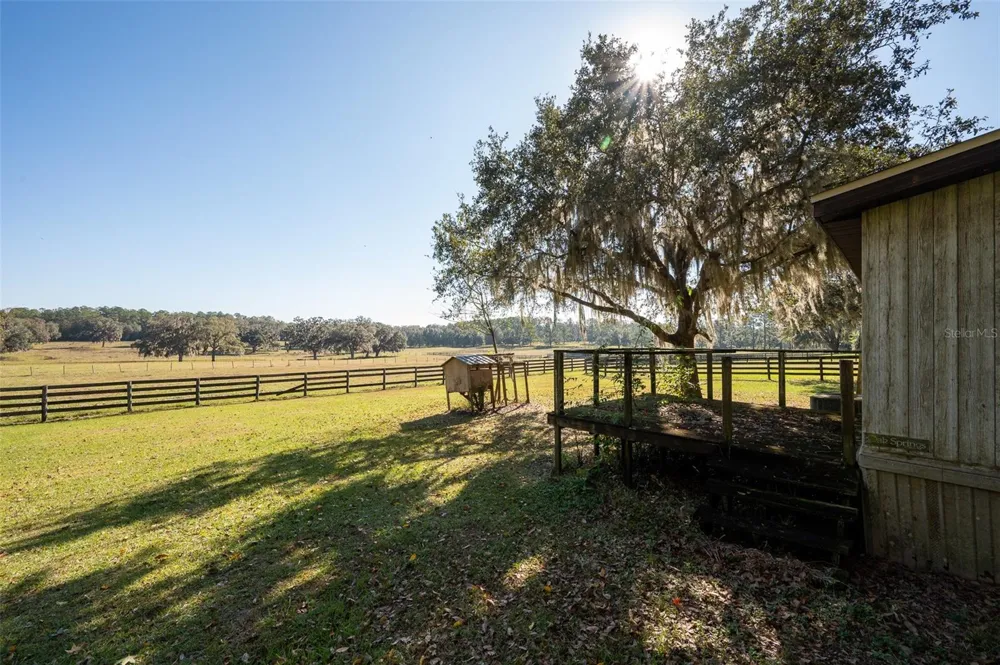 11715 NW 90TH AVENUE Reddick, FL 32686