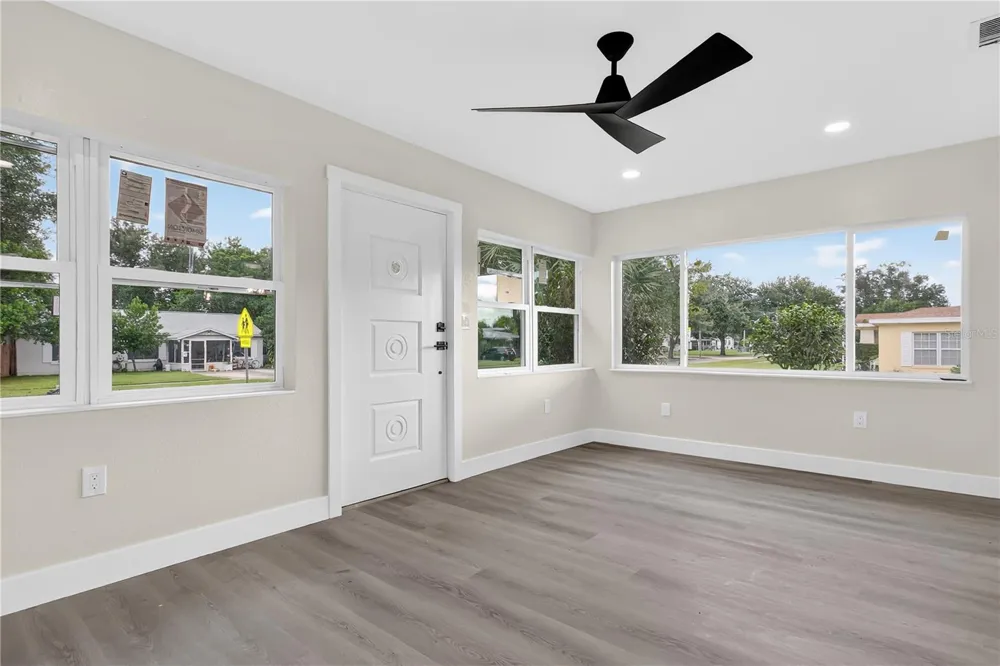 2612 ROXBURY ROAD Winter Park, FL 32789