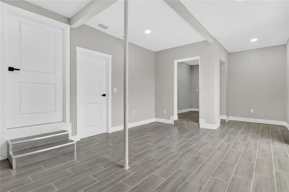 2612 ROXBURY ROAD Winter Park, FL 32789