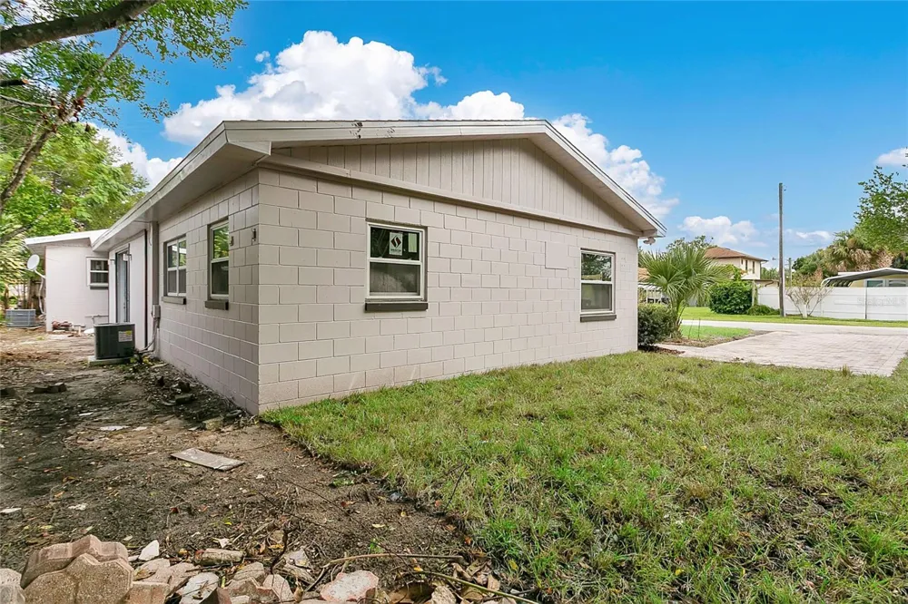 2612 ROXBURY ROAD Winter Park, FL 32789