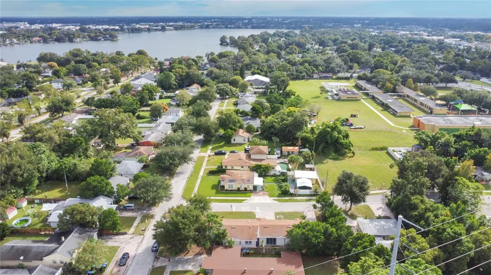 2612 ROXBURY ROAD Winter Park, FL 32789