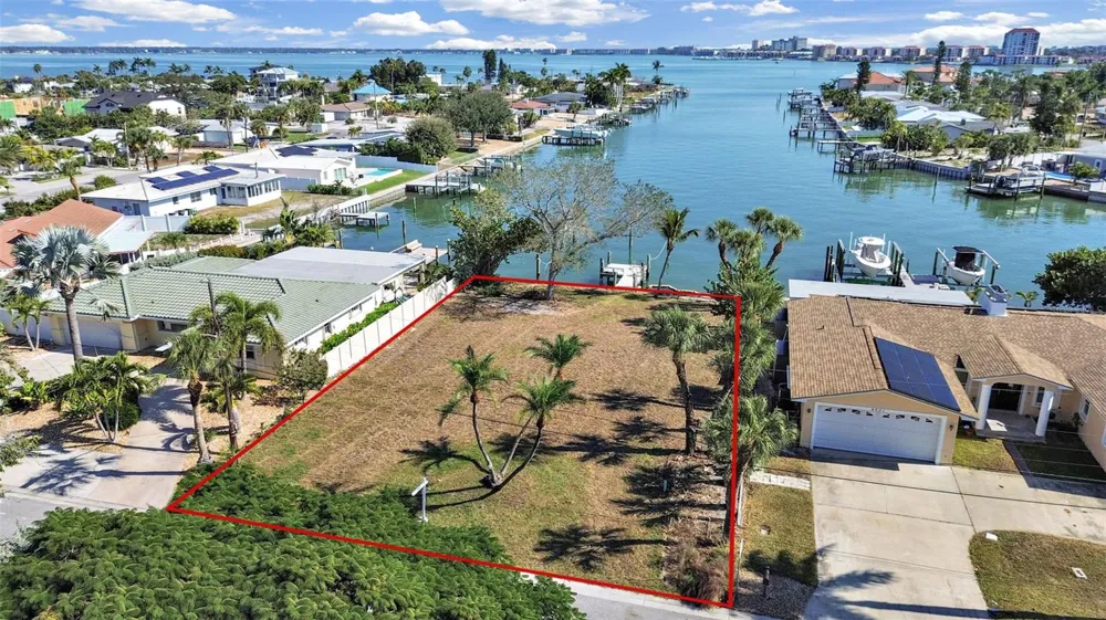 4031 POINSETTIA DRIVE St Pete Beach, FL 33706