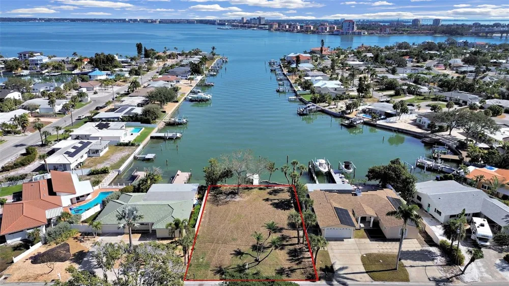 4031 POINSETTIA DRIVE St Pete Beach, FL 33706