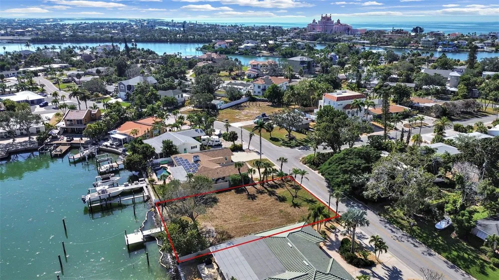 4031 POINSETTIA DRIVE St Pete Beach, FL 33706