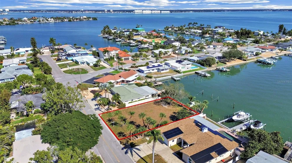 4031 POINSETTIA DRIVE St Pete Beach, FL 33706