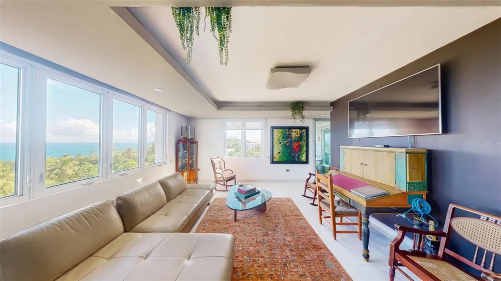 00690 COND TREASURE POINT #372 Vega Alta, PR 00692