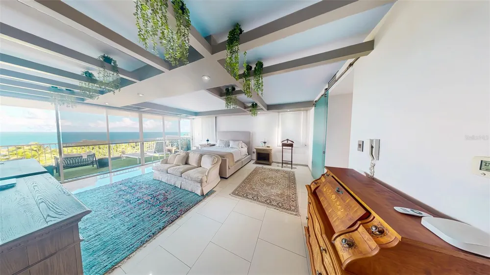 00690 COND TREASURE POINT #372 Vega Alta, PR 00692