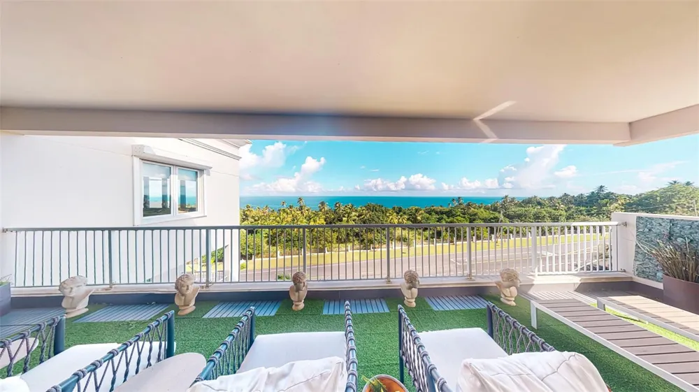 00690 COND TREASURE POINT #372 Vega Alta, PR 00692