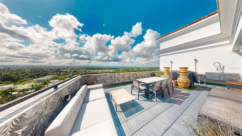 00690 COND TREASURE POINT #372 Vega Alta, PR 00692