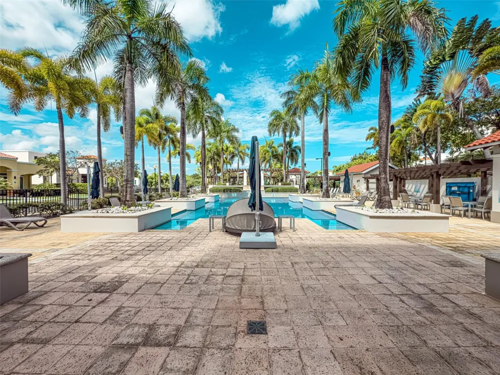 00690 COND TREASURE POINT #372 Vega Alta, PR 00692