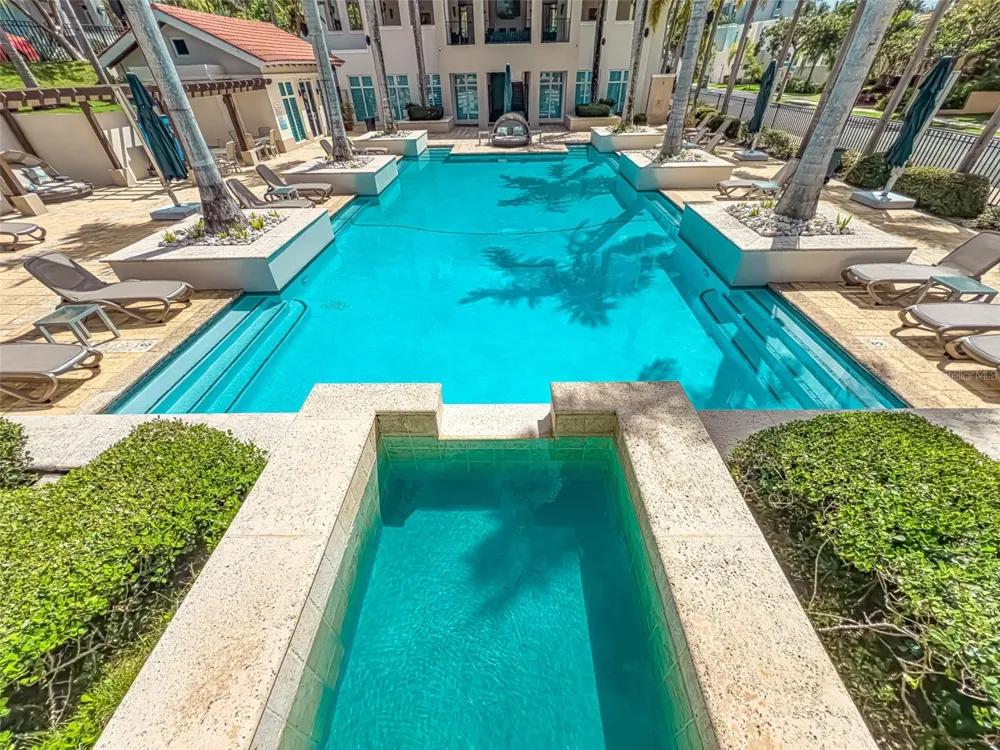 00690 COND TREASURE POINT #372 Vega Alta, PR 00692