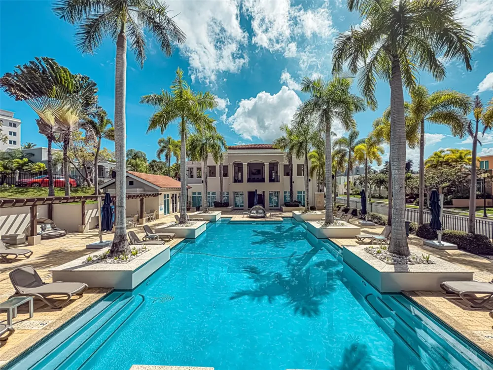 00690 COND TREASURE POINT #372 Vega Alta, PR 00692