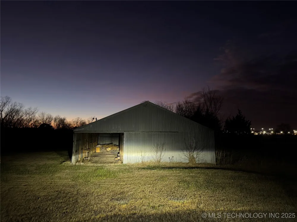 11185 State Highway 99 Highway Hominy, OK 74035