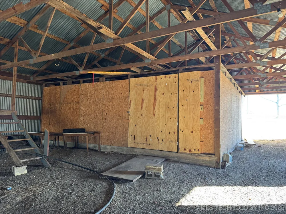 11185 State Highway 99 Highway Hominy, OK 74035