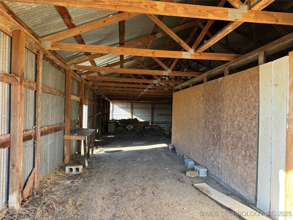 11185 State Highway 99 Highway Hominy, OK 74035