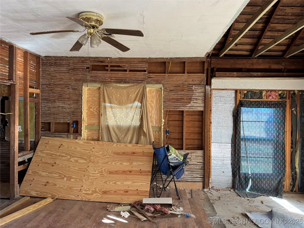 11185 State Highway 99 Highway Hominy, OK 74035