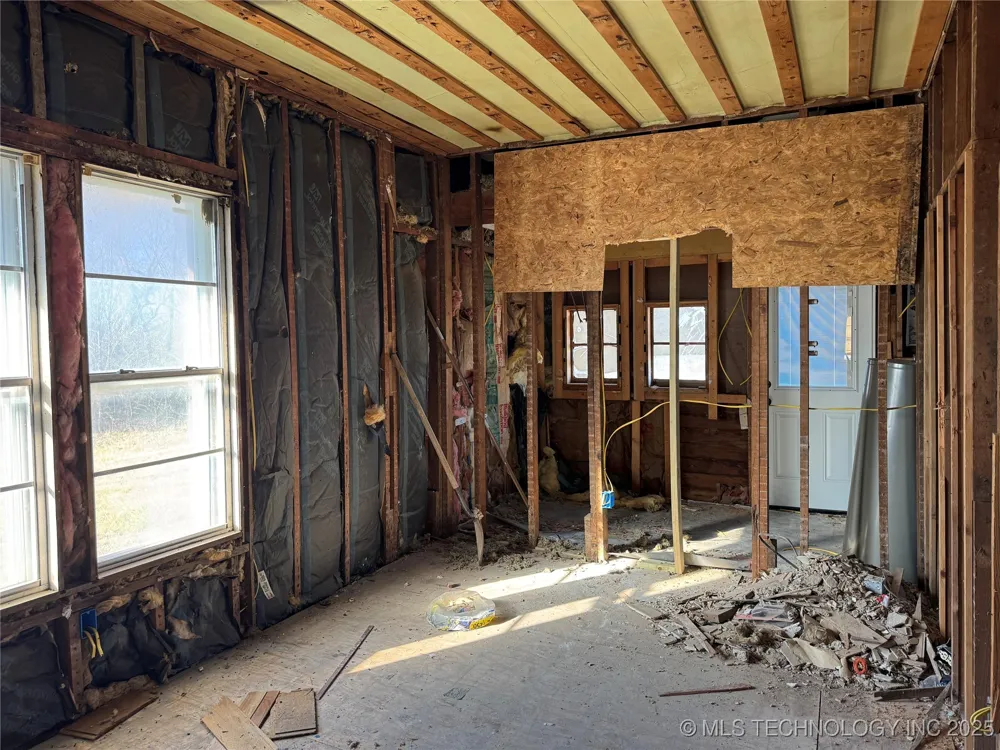 11185 State Highway 99 Highway Hominy, OK 74035