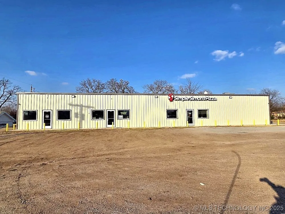 301 F STREET Yale, OK 74085