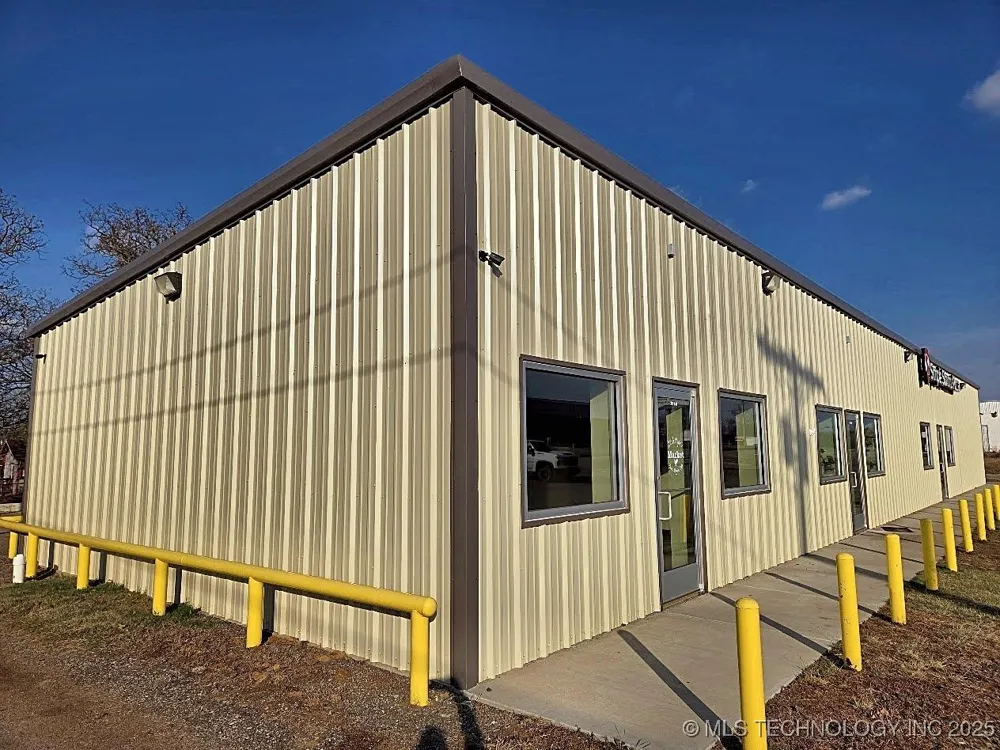 301 F STREET Yale, OK 74085