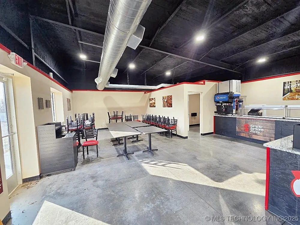 301 F STREET Yale, OK 74085