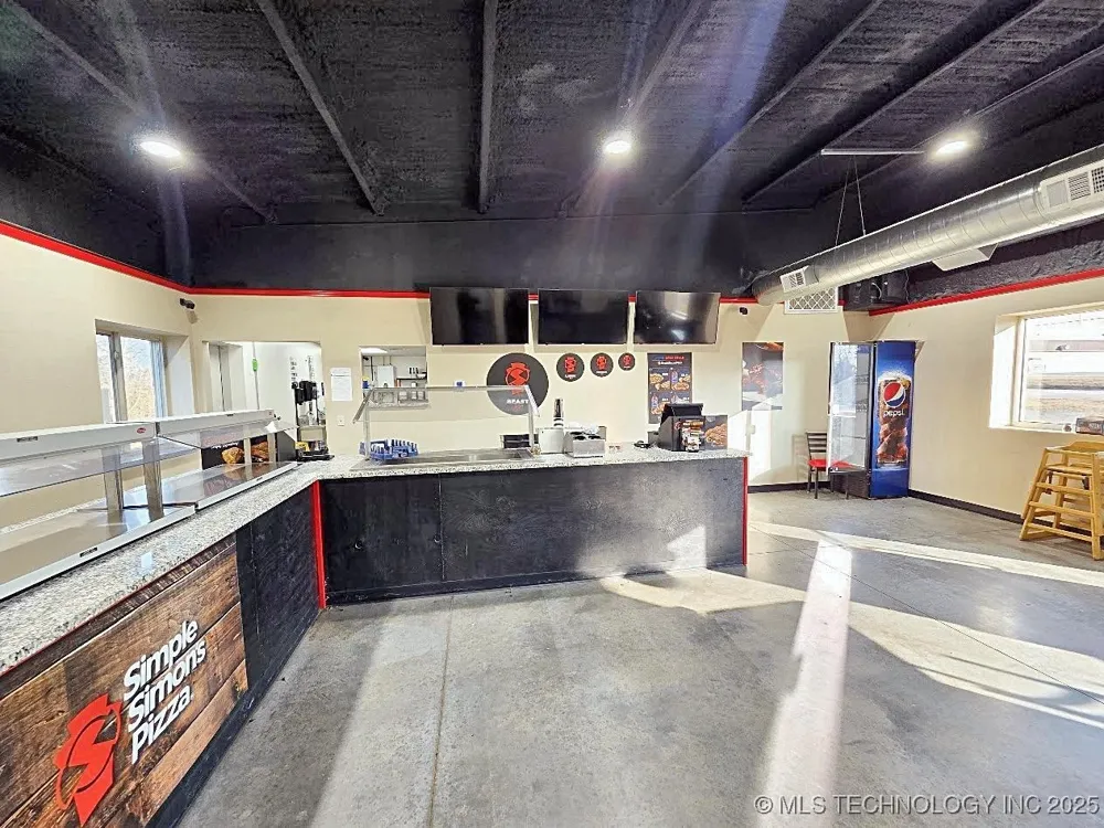 301 F STREET Yale, OK 74085