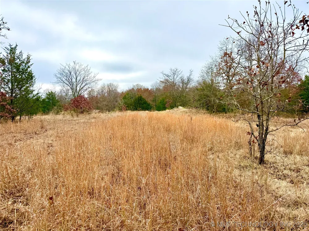 805 ROAD Fort Gibson, OK 74434