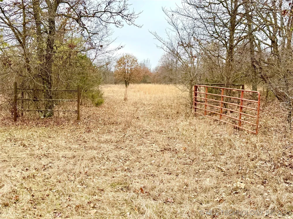 805 ROAD Fort Gibson, OK 74434