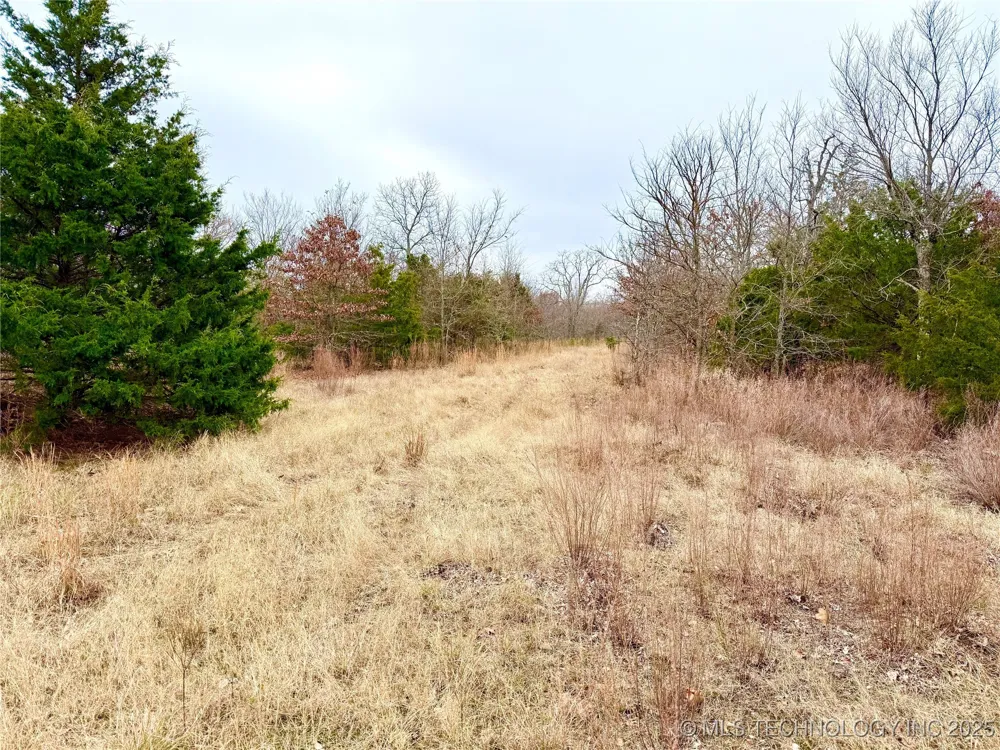 805 ROAD Fort Gibson, OK 74434