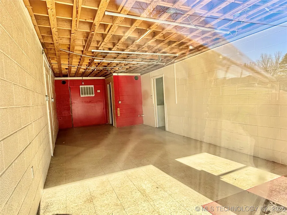 809 E Main Stigler, OK 74462