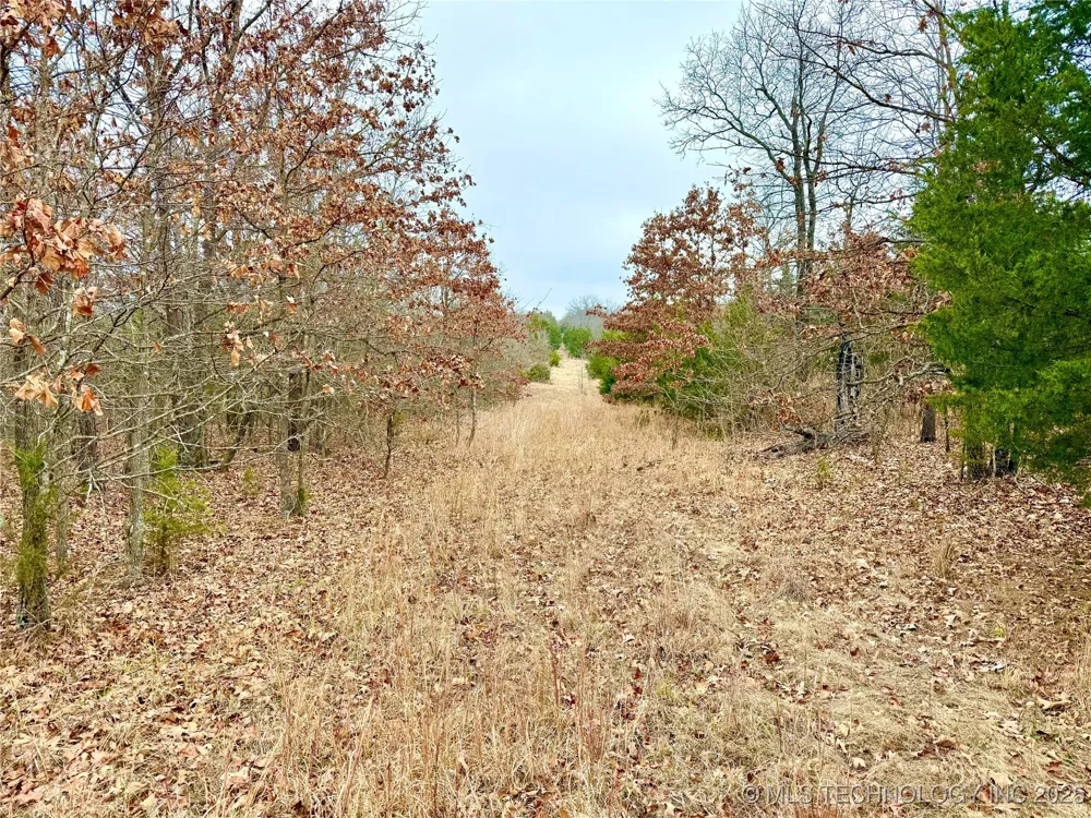 805 Road Fort Gibson, OK 74434