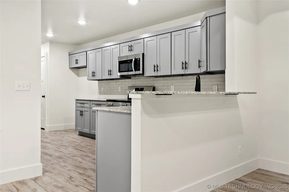 817 E 11th Street Claremore, OK 74017