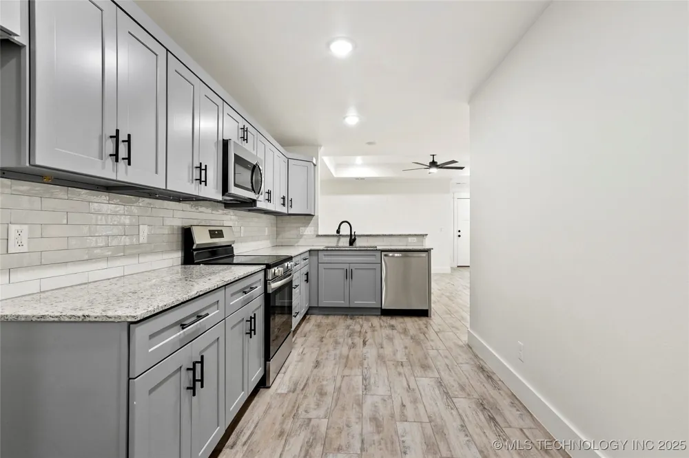 817 E 11th Street Claremore, OK 74017
