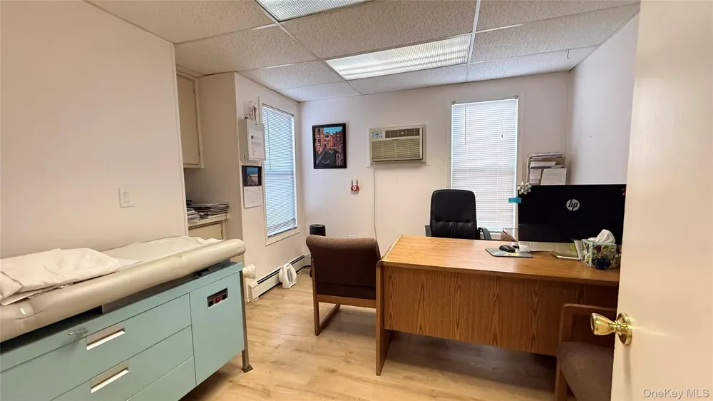 982 Roanoke Avenue Riverhead, NY 11901