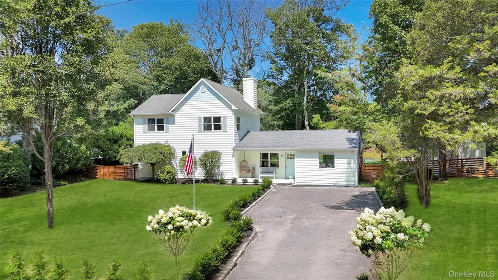 9 Pine Tree Road Southampton, NY 11968