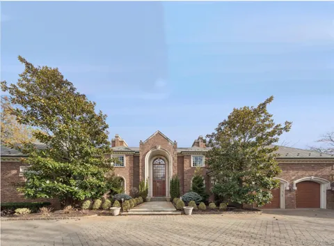 22 Willow Road