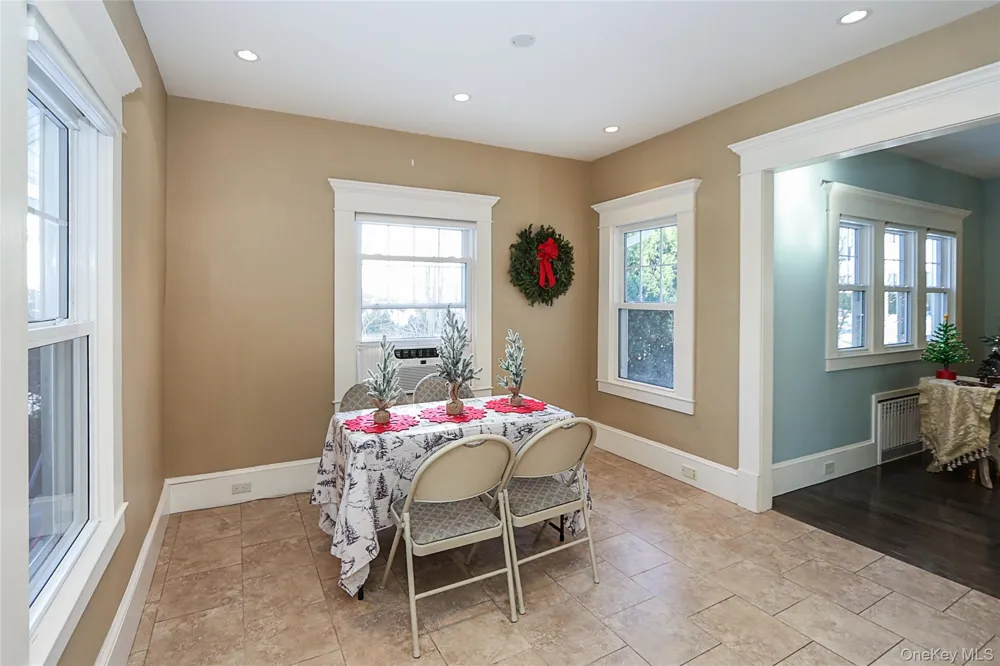 35 Francis Terrace Glen Cove, NY 11542