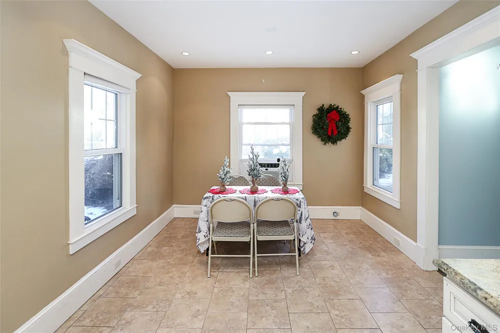 35 Francis Terrace Glen Cove, NY 11542