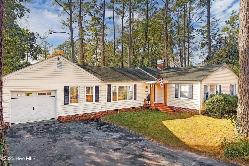 4705 Trent Woods Drive Trent Woods, NC 28562