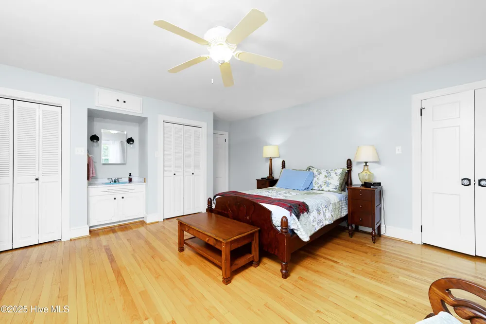 4705 Trent Woods Drive Trent Woods, NC 28562