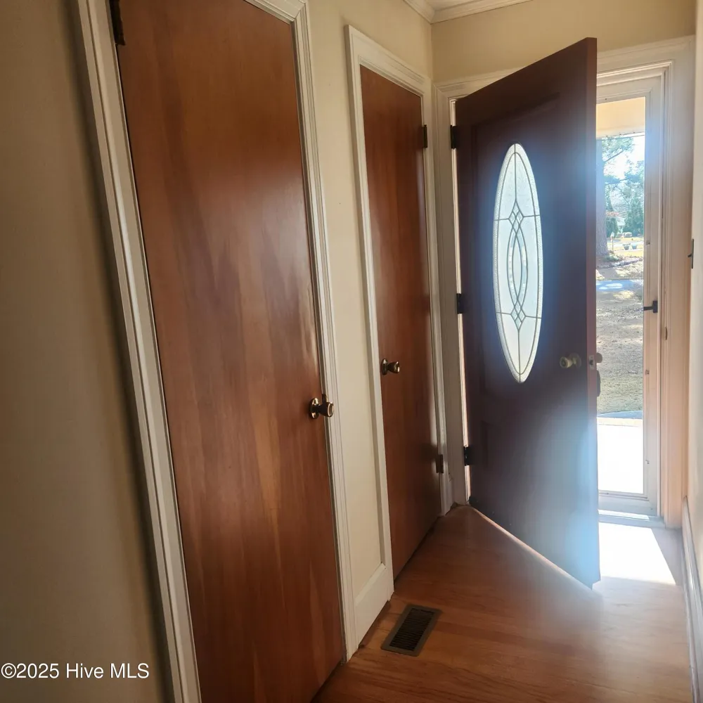 727 Fairlane Drive Grifton, NC 28530