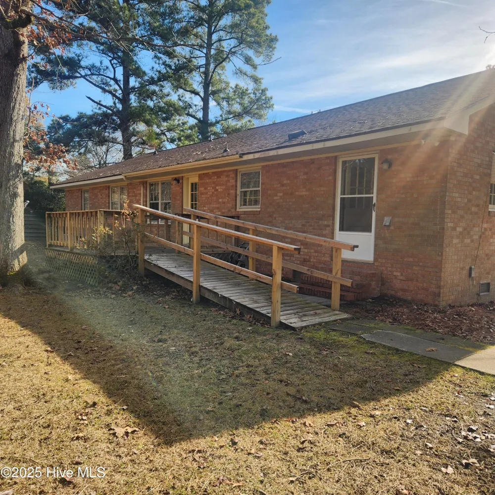 727 Fairlane Drive Grifton, NC 28530