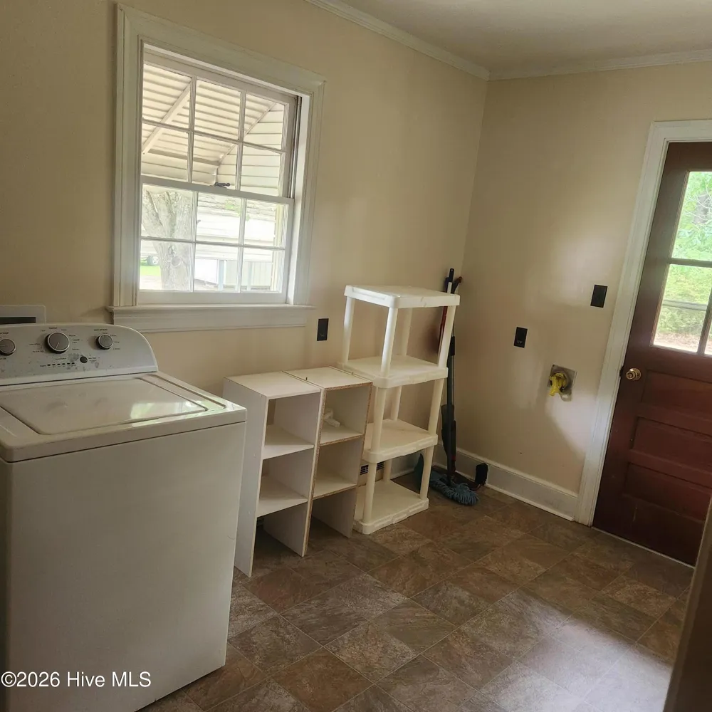 727 Fairlane Drive Grifton, NC 28530