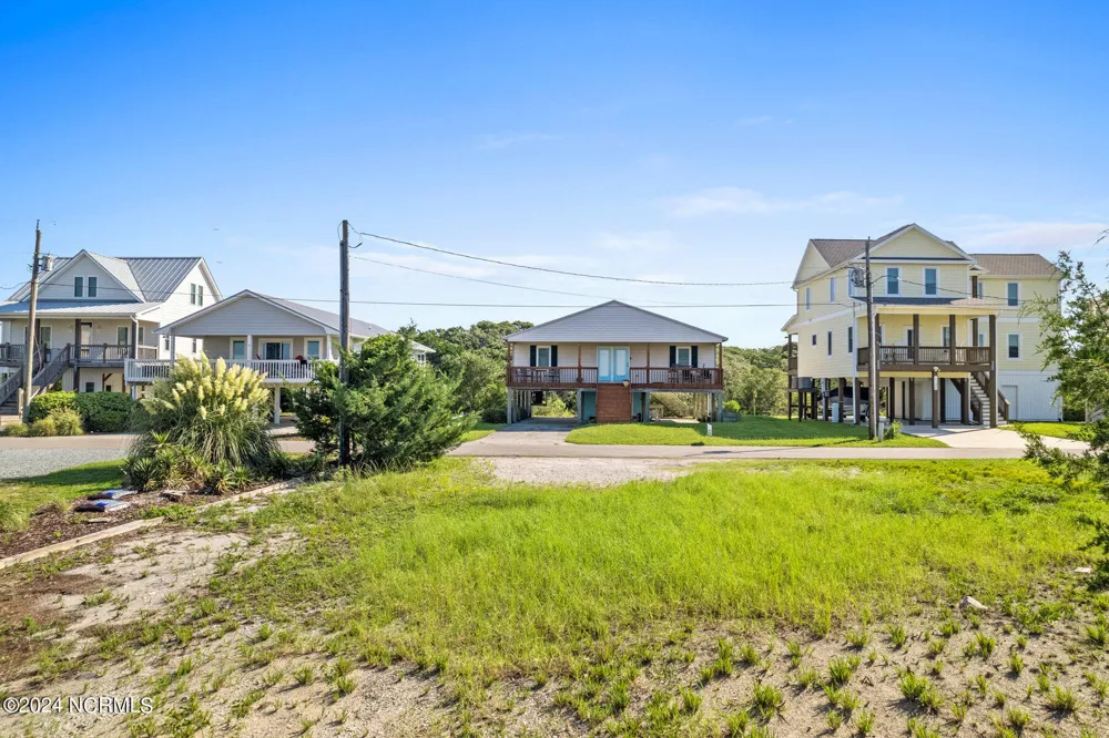 1123 Canady Avenue Topsail Beach, NC 28445
