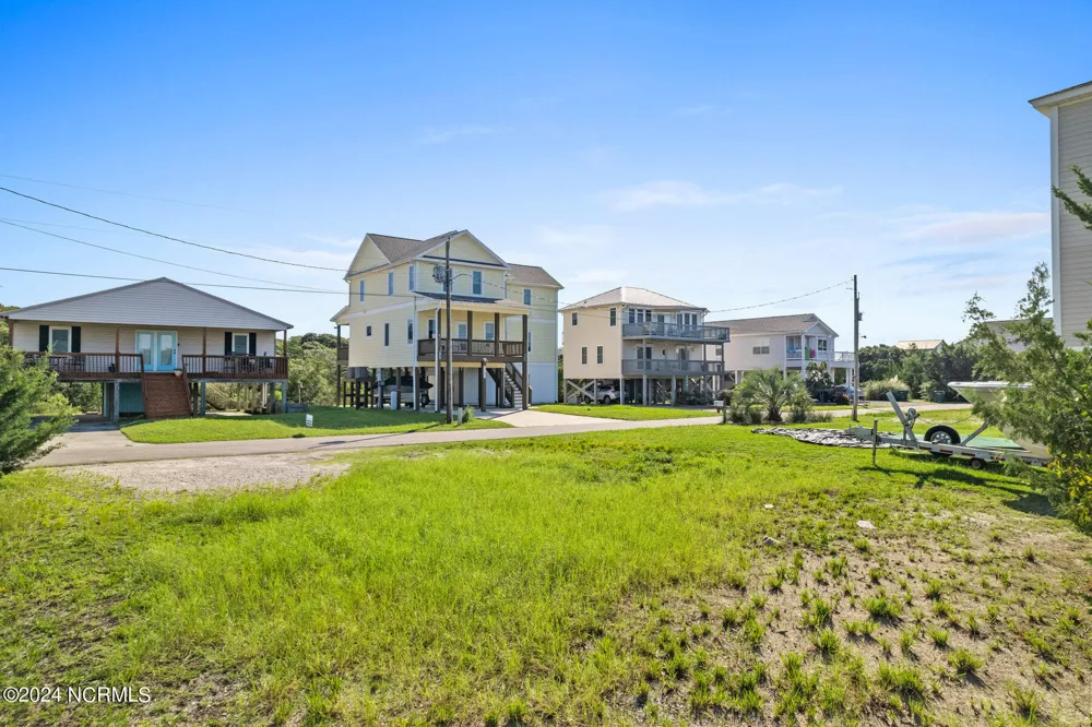 1123 Canady Avenue Topsail Beach, NC 28445