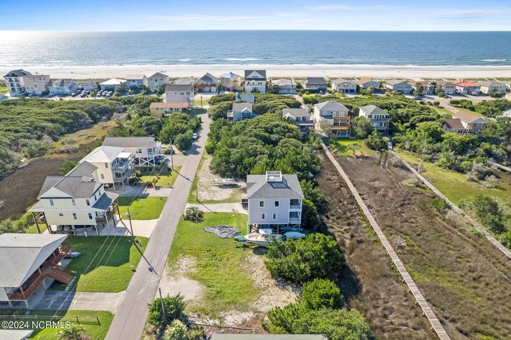 1123 Canady Avenue Topsail Beach, NC 28445