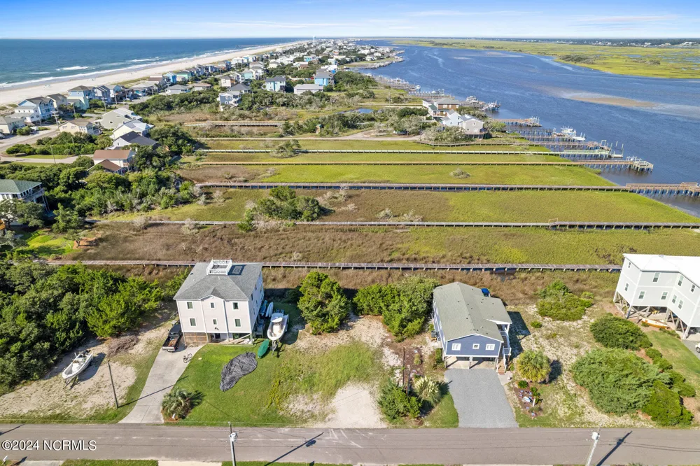1123 Canady Avenue Topsail Beach, NC 28445