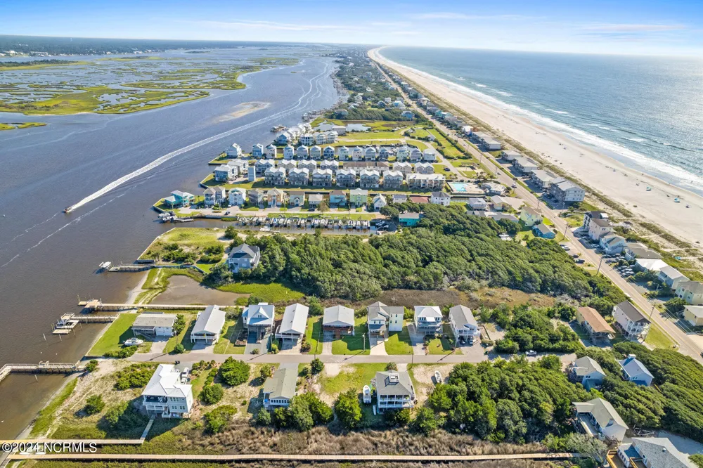 1123 Canady Avenue Topsail Beach, NC 28445