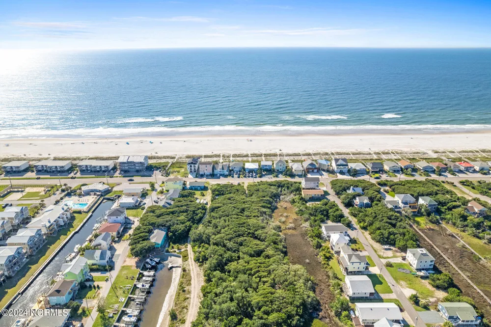 1123 Canady Avenue Topsail Beach, NC 28445