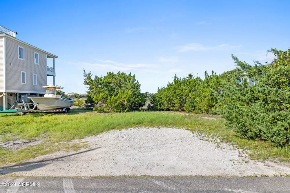 1123 Canady Avenue Topsail Beach, NC 28445