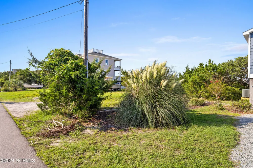 1123 Canady Avenue Topsail Beach, NC 28445